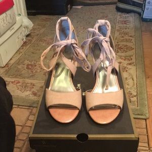Worthington Strappy Heels sz 7